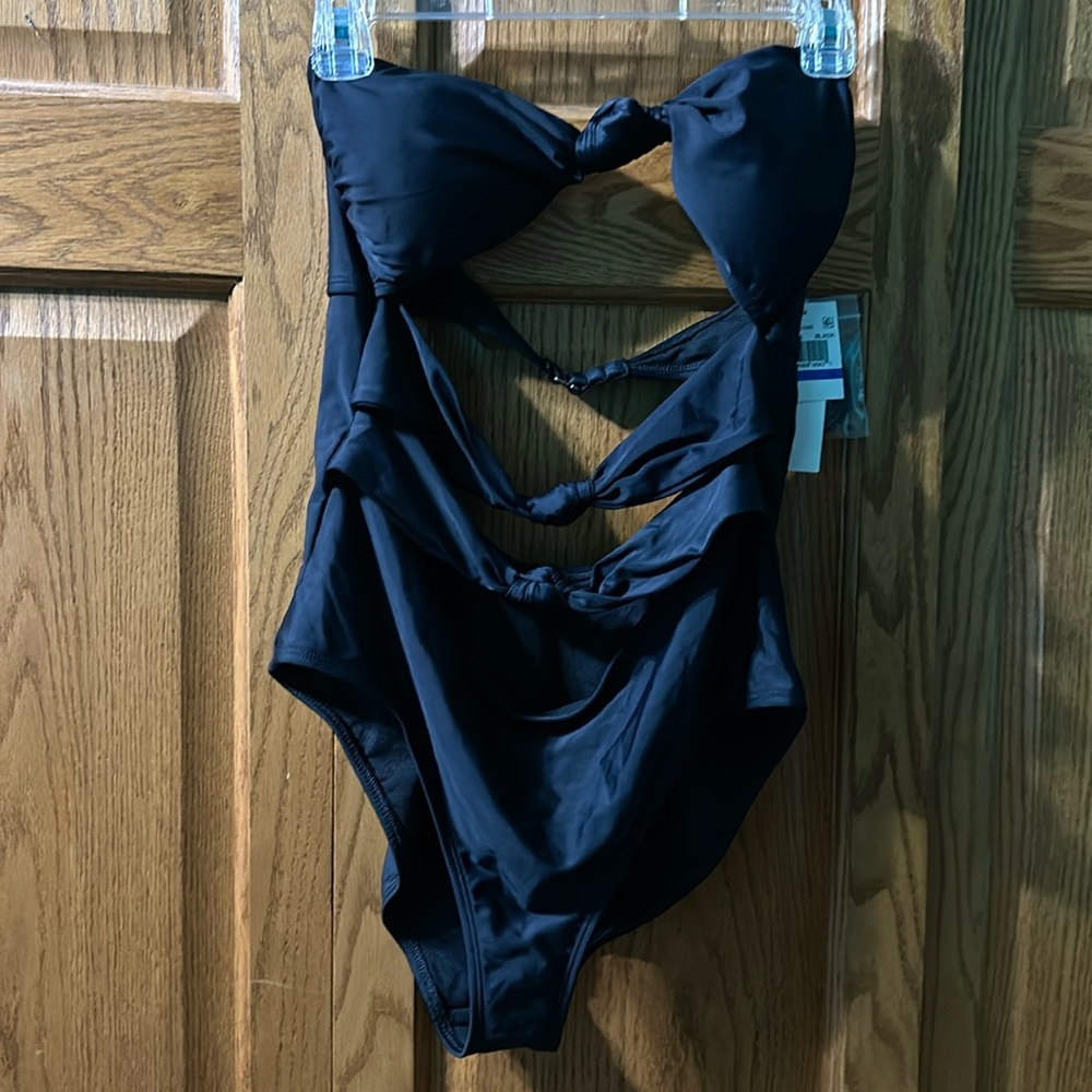 Salt and cove one piece swimsuit new with tags xl in black